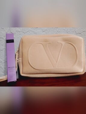 Valentino Velvet VLOGO Make-up Bag With Valentino Born In Roma 10ml Fragrance